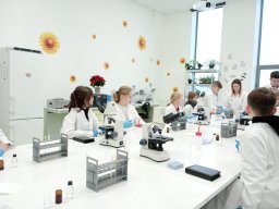 b_1024_768_0_00_images_2023_2024_Swiniuch_Klasy5CNL_410605889_820444906550126_544461902289941581_n